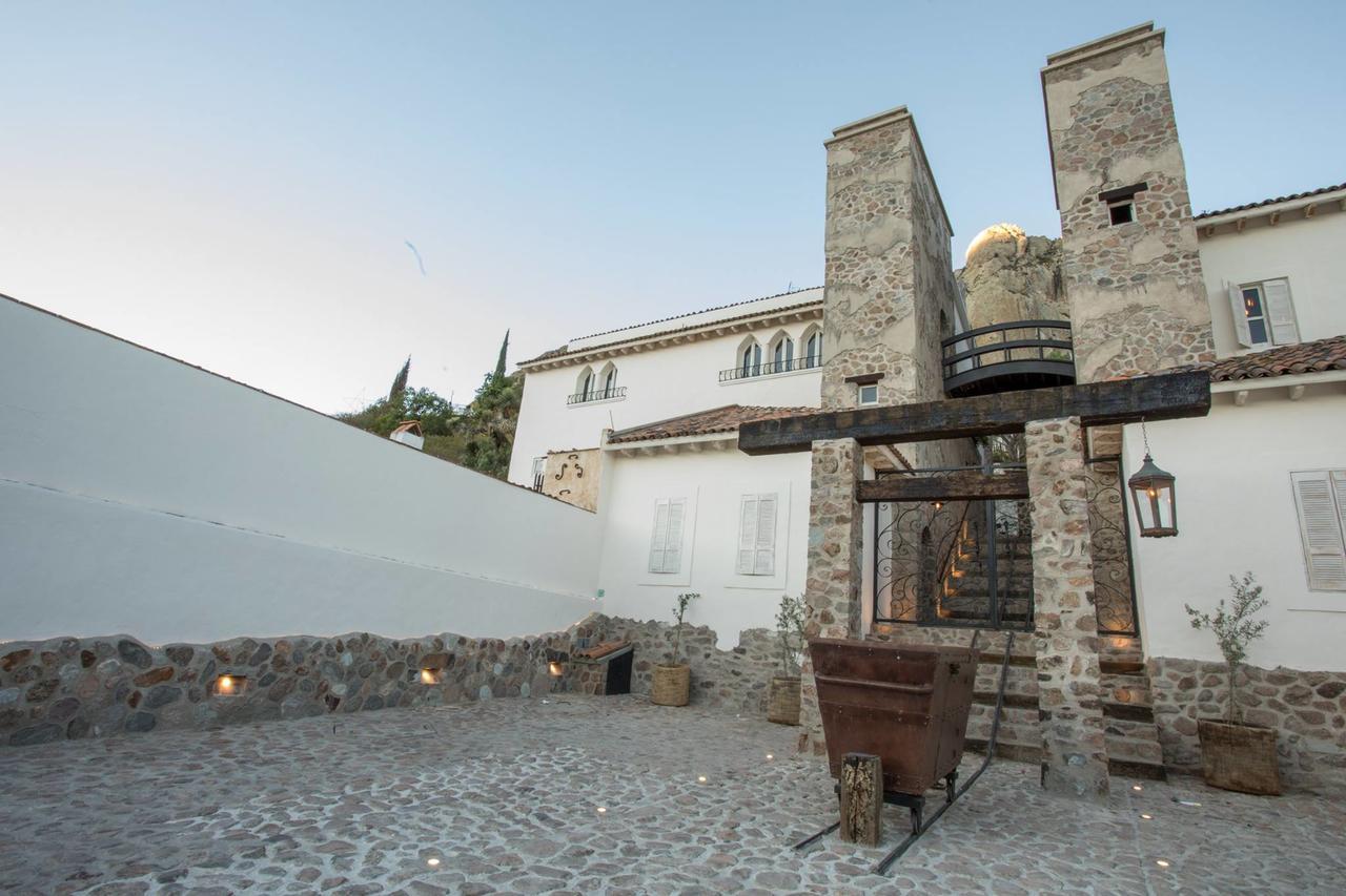 Hotel De Piedra Bernal Eksteriør billede